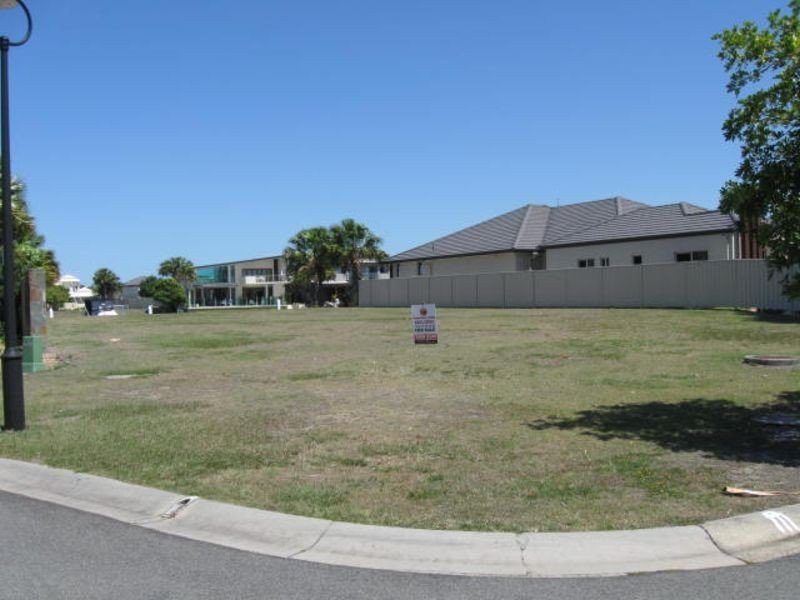 33 North Point, Banksia Beach QLD 4507