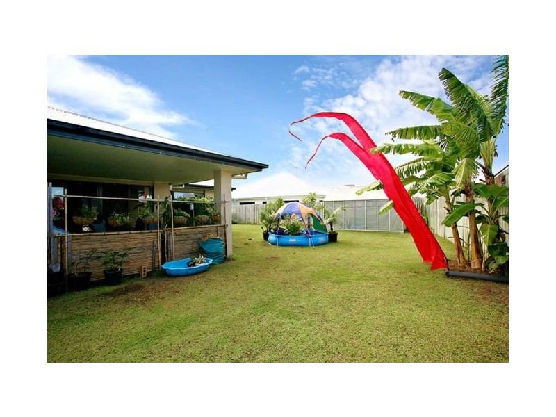 12 Fulmar Cresent, Banksia Beach QLD 4507