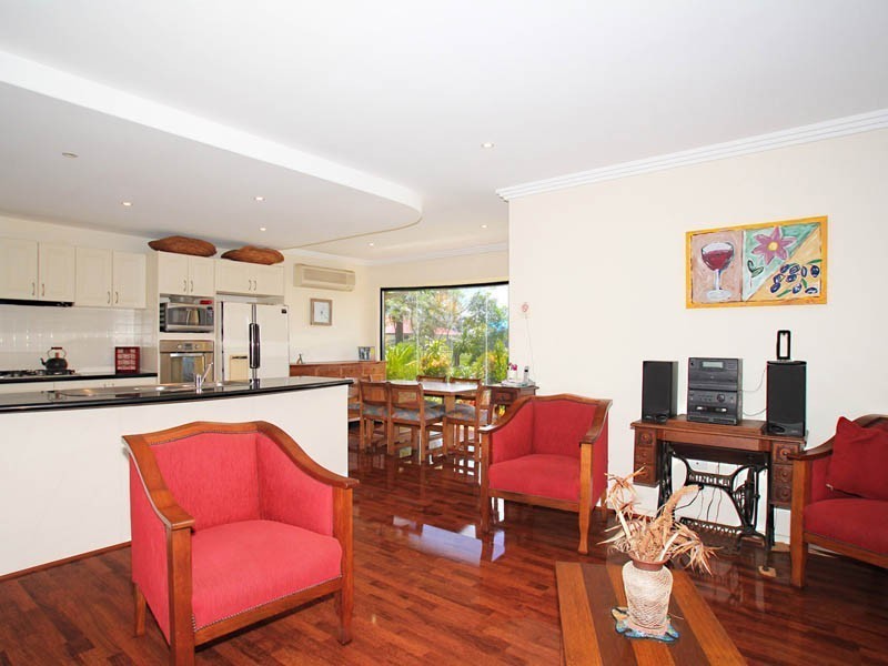 50 Kakadu Circuit, Banksia Beach QLD 4507