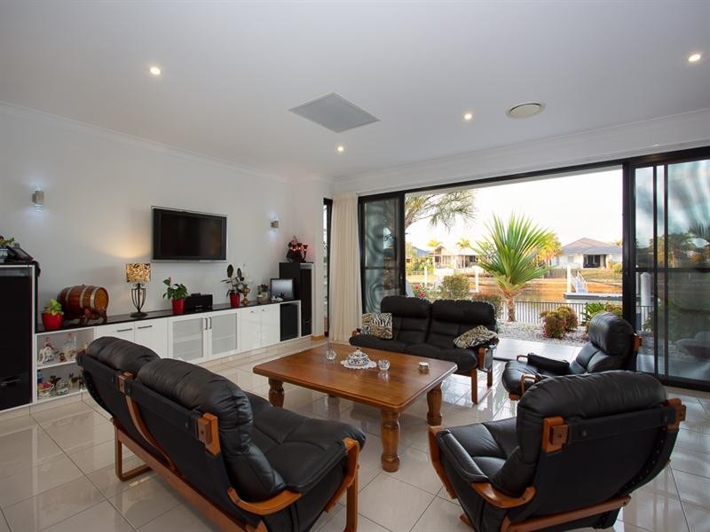 40 North Point, Banksia Beach QLD 4507