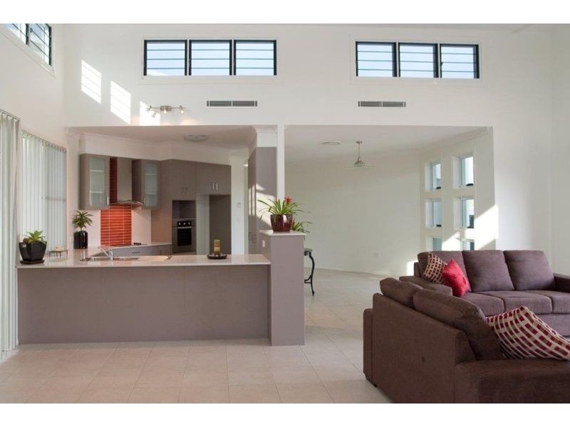 1 Blueberry Street, Banksia Beach QLD 4507