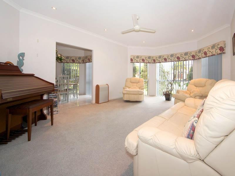 2 Windward Place, Banksia Beach QLD 4507