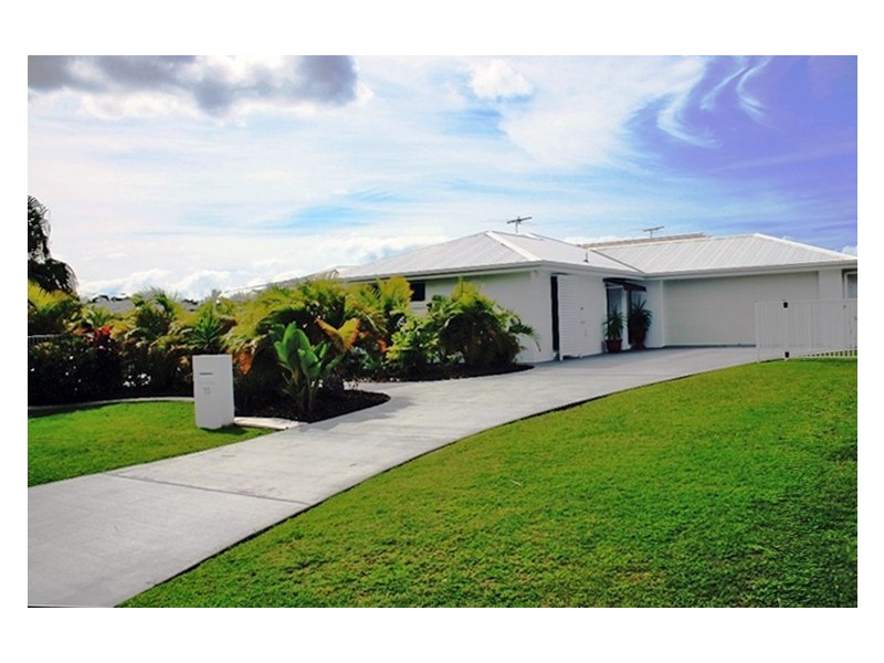10 Raptor Parade, Banksia Beach QLD 4507