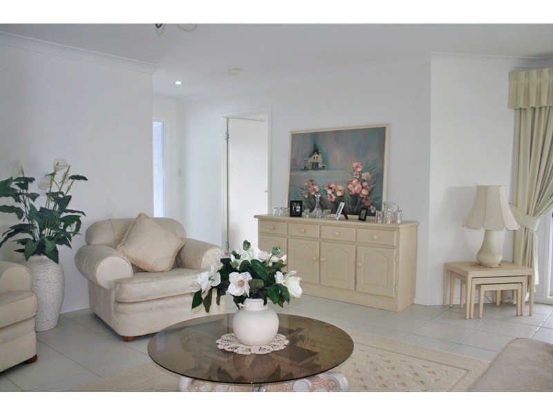 10 Raptor Parade, Banksia Beach QLD 4507