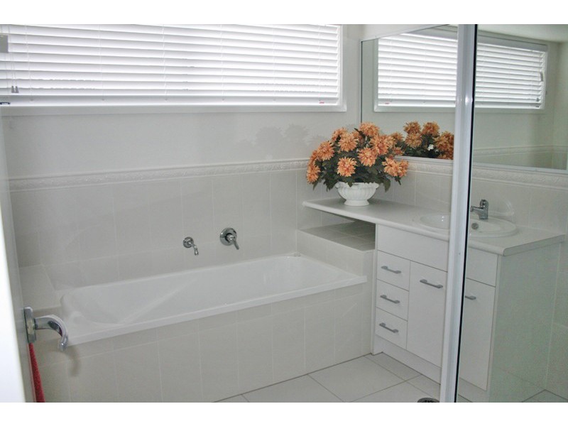 10 Raptor Parade, Banksia Beach QLD 4507