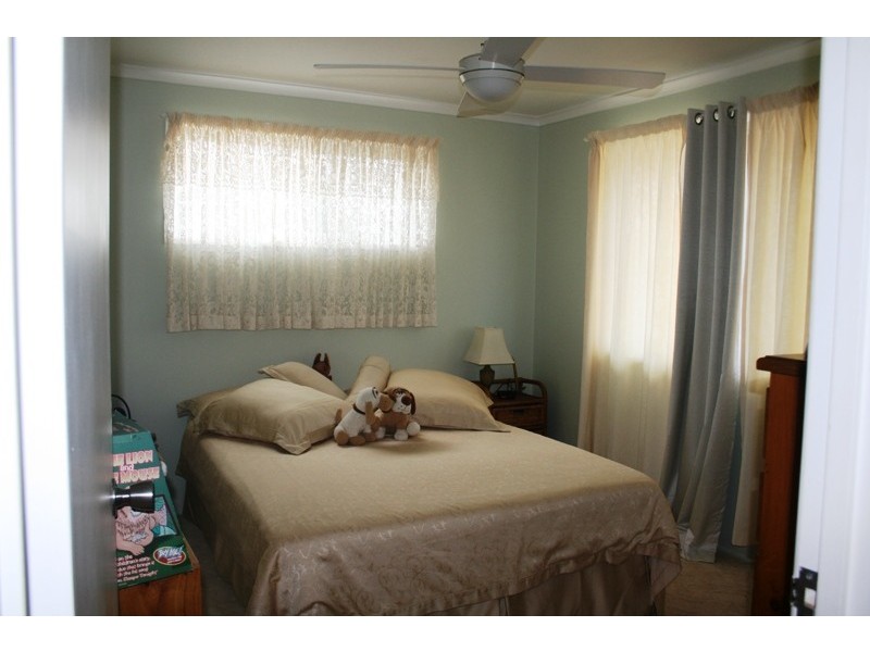 35 ARCADIA AVENUE, Woorim QLD 4507