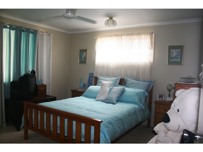 35 ARCADIA AVENUE, Woorim QLD 4507