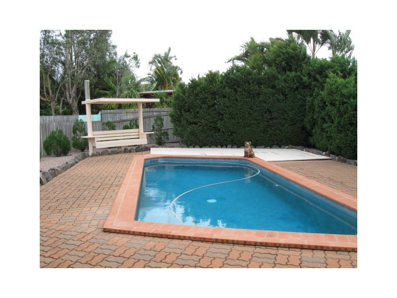 18 Anchor Court, Banksia Beach QLD 4507