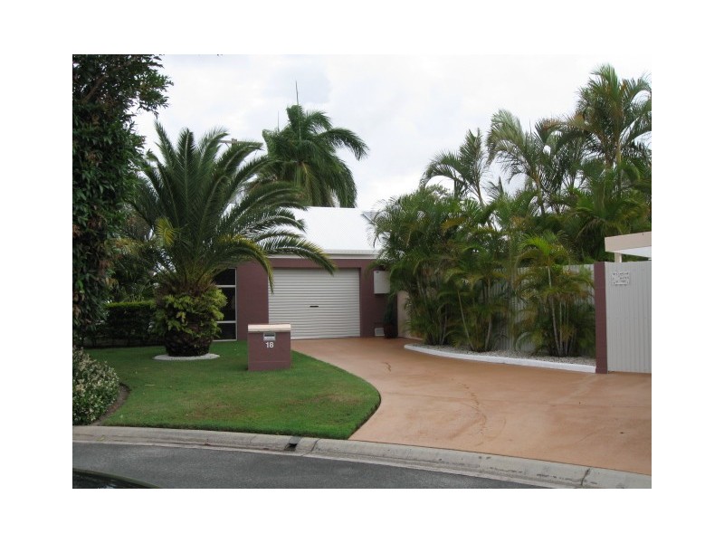 18 Anchor Court, Banksia Beach QLD 4507