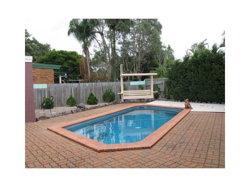 18 Anchor Court, Banksia Beach QLD 4507