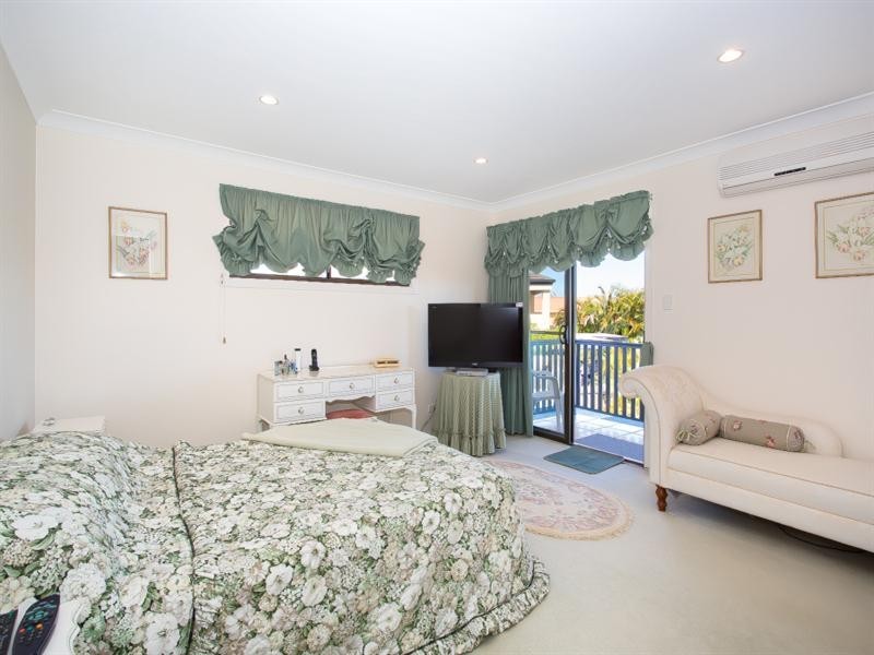 41 Voyagers Drive, Banksia Beach QLD 4507