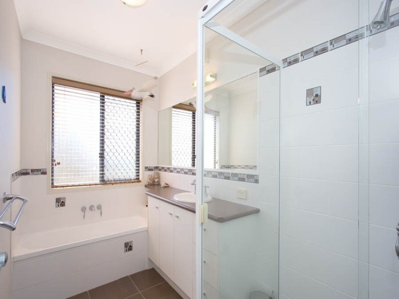 25 Kakadu Circuit, Banksia Beach QLD 4507