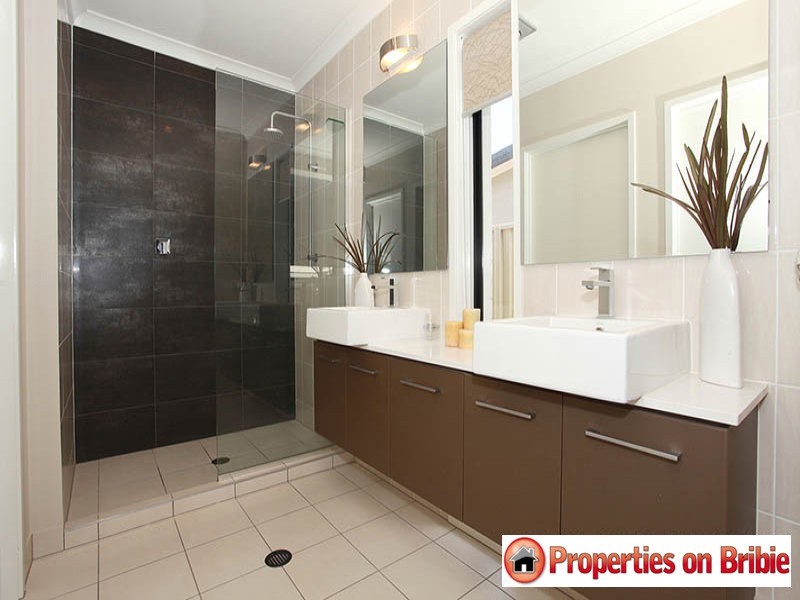 40 Blueberry Street, Banksia Beach QLD 4507