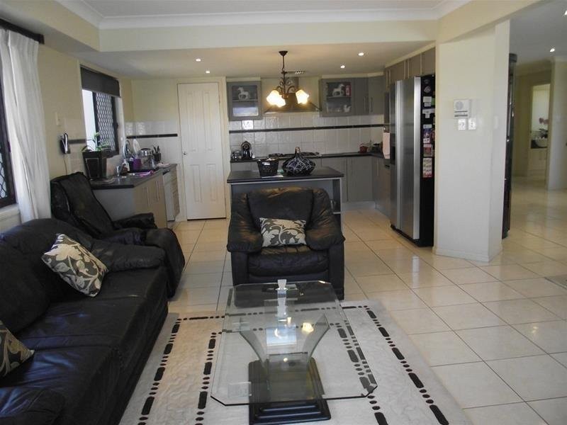 204 Endeavour Drive, Banksia Beach QLD 4507