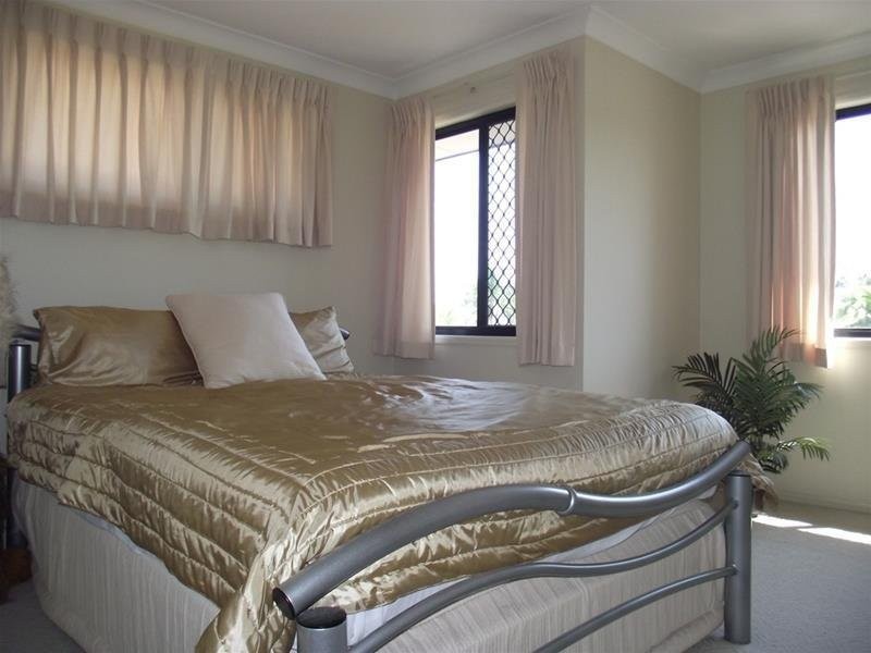 204 Endeavour Drive, Banksia Beach QLD 4507