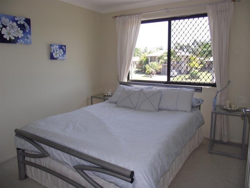 204 Endeavour Drive, Banksia Beach QLD 4507