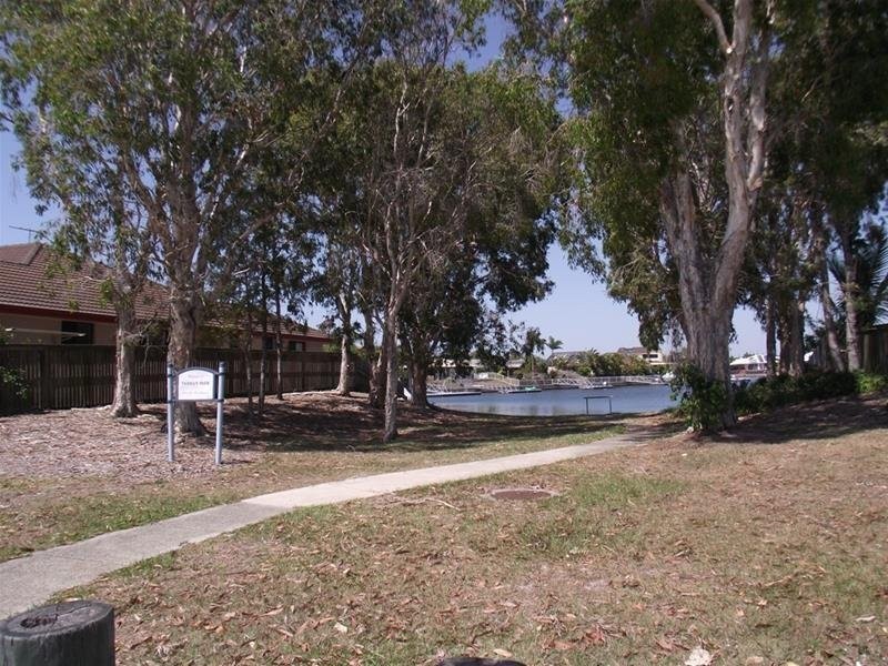 204 Endeavour Drive, Banksia Beach QLD 4507