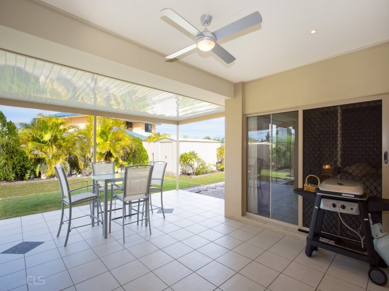 37 Raptor Parade, Banksia Beach QLD 4507