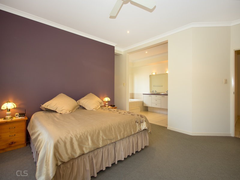 37 Raptor Parade, Banksia Beach QLD 4507