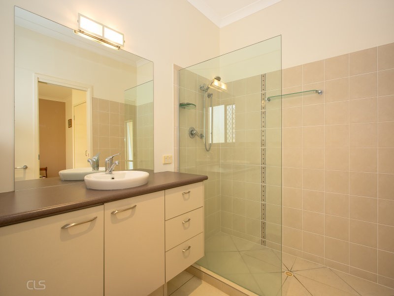 37 Raptor Parade, Banksia Beach QLD 4507