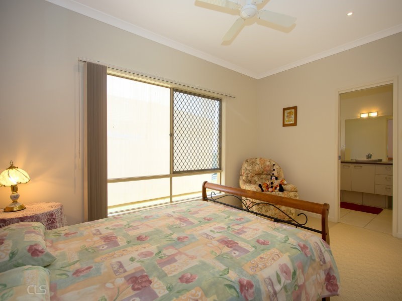 37 Raptor Parade, Banksia Beach QLD 4507