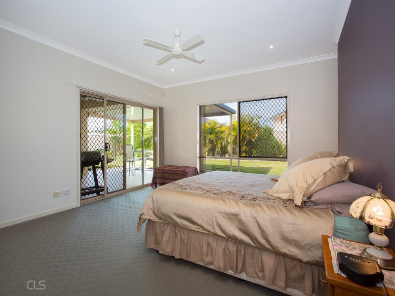 37 Raptor Parade, Banksia Beach QLD 4507