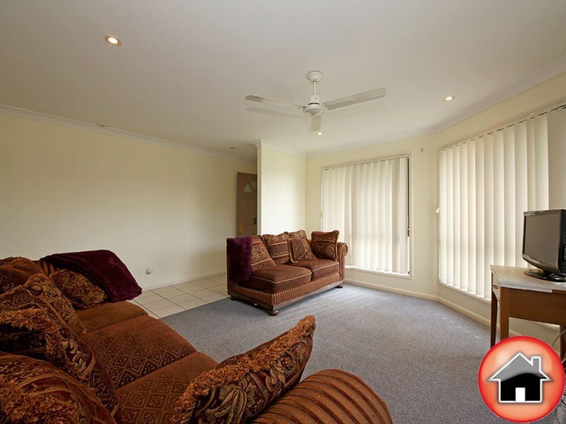 3 BIGGERA COURT, Sandstone Point QLD 4511