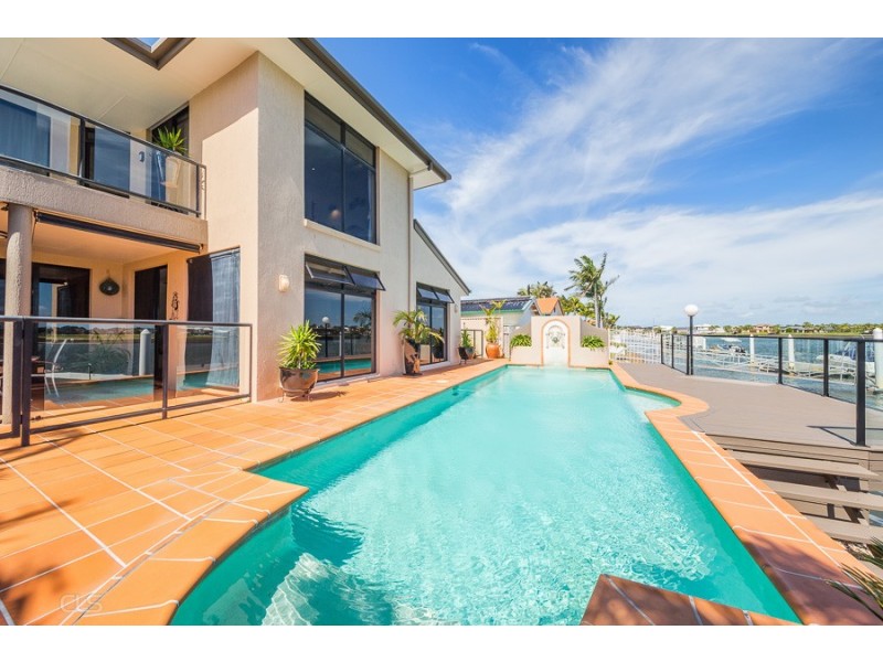 36 Cosmos Ave, Banksia Beach QLD 4507
