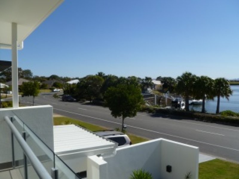 116 Marina Blvd, Banksia Beach QLD 4507
