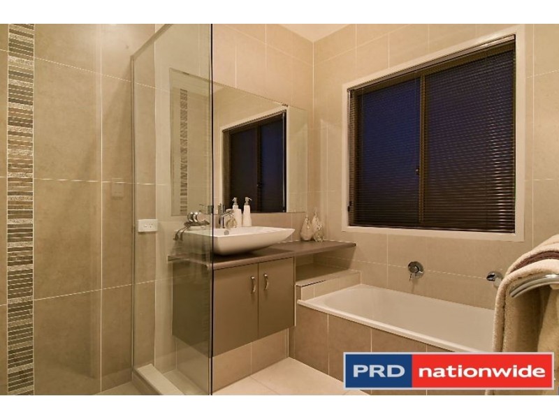 5 Dunebean, Banksia Beach QLD 4507