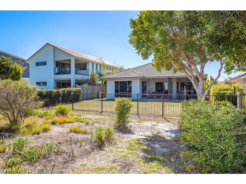 49 Dunebean Drive, Banksia Beach QLD 4507