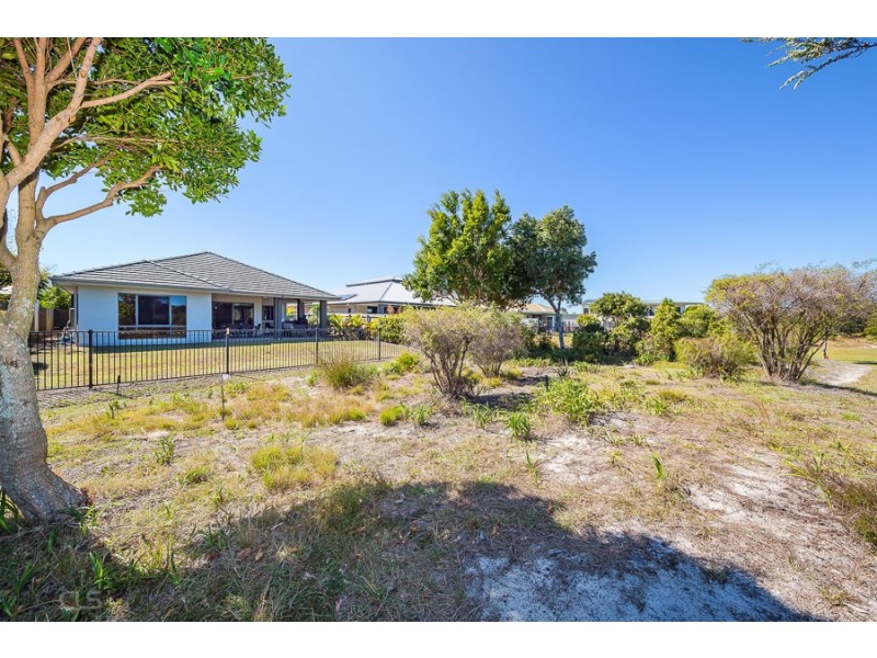 49 Dunebean Drive, Banksia Beach QLD 4507