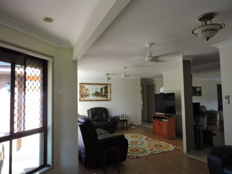 13 Pacific Drive, Banksia Beach QLD 4507