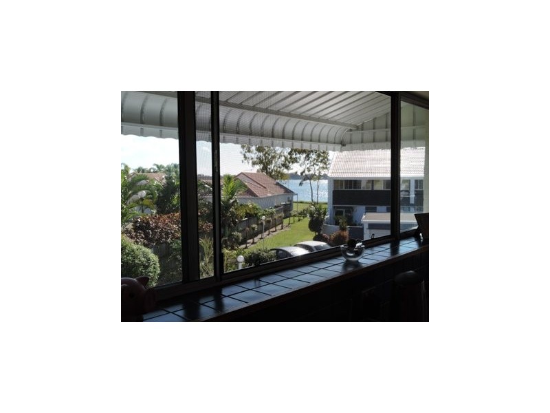 8A 16 Spinnaker Drive, Sandstone Point QLD 4511