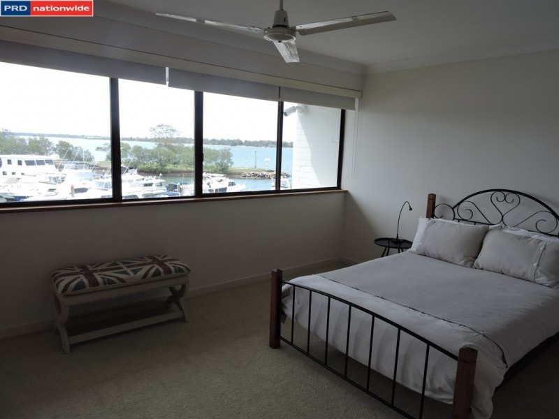 Sandstone Point QLD 4511
