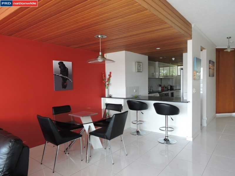 Unit 2 9-11 Spinnaker Drive, Sandstone Point QLD 4511