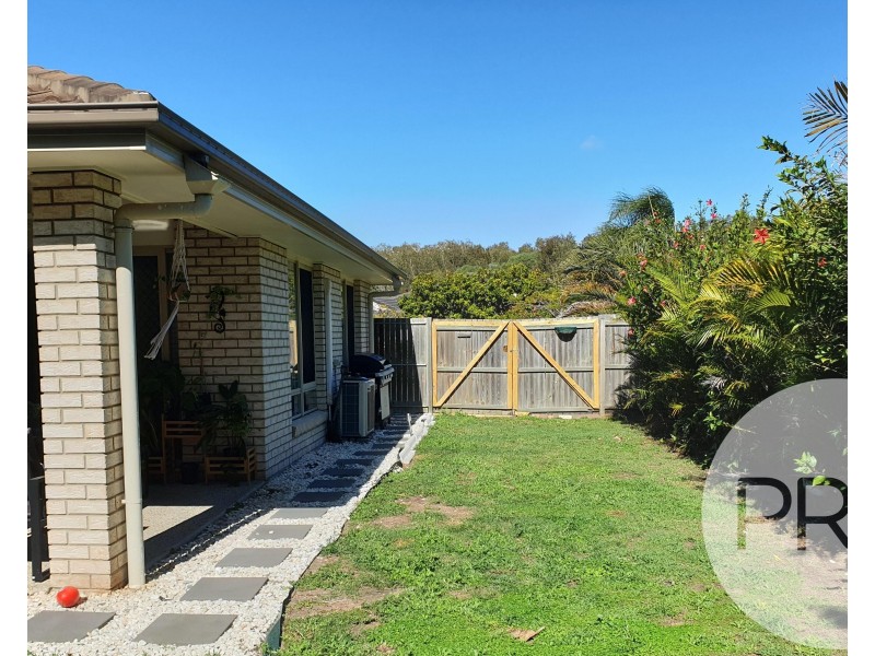 10 Honeybee Place, Ningi QLD 4511