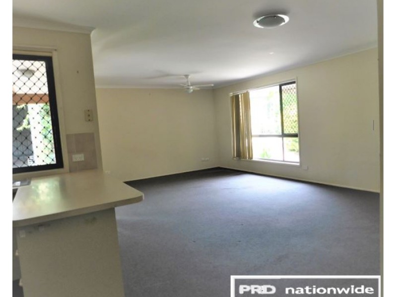 42 Gordon Crescent, Sandstone Point QLD 4511