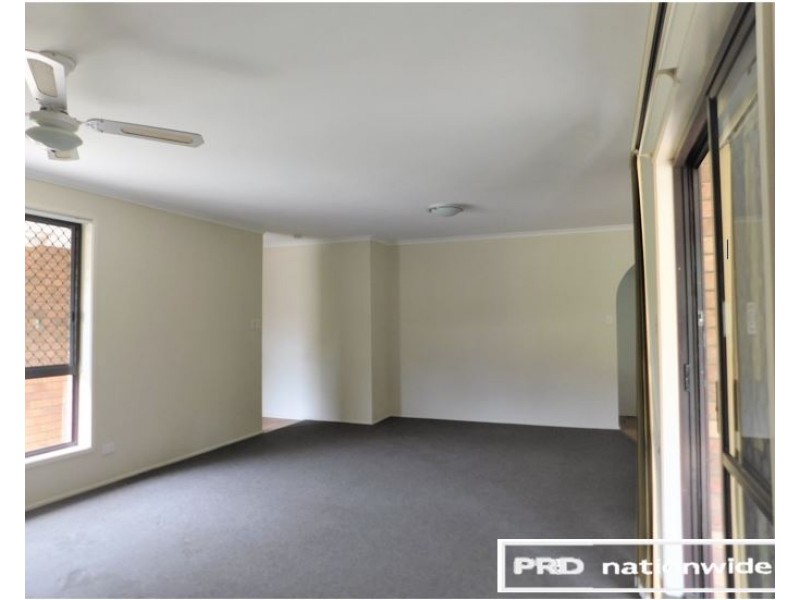 42 Gordon Crescent, Sandstone Point QLD 4511