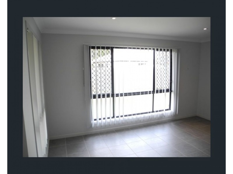 15 Honeybee Place, Ningi QLD 4511