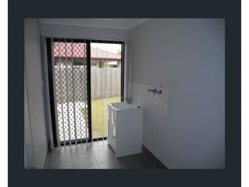 15 Honeybee Place, Ningi QLD 4511