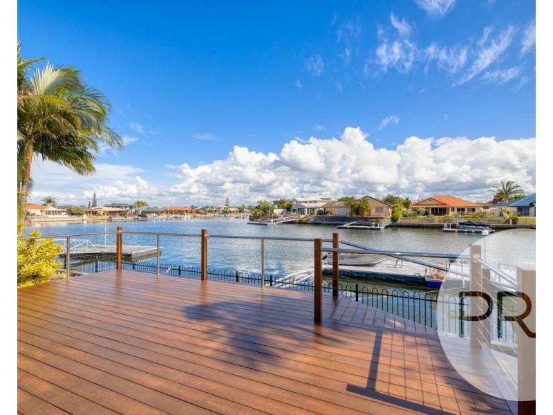 28 Topsail Circuit, Banksia Beach QLD 4507