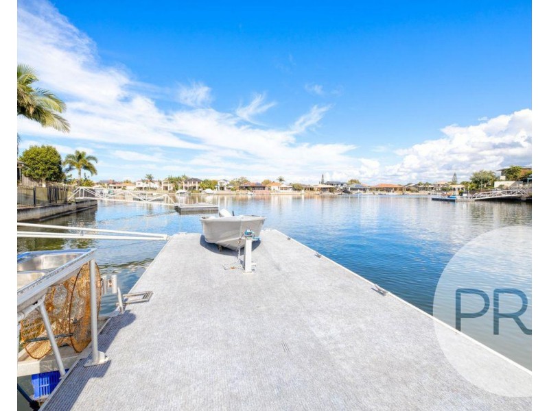 28 Topsail Circuit, Banksia Beach QLD 4507