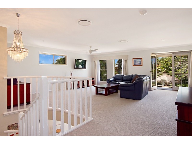 22 Howard Court, Sandstone Point QLD 4511