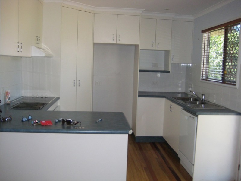 34 Catherine Crescent, Rasmussen QLD 4815