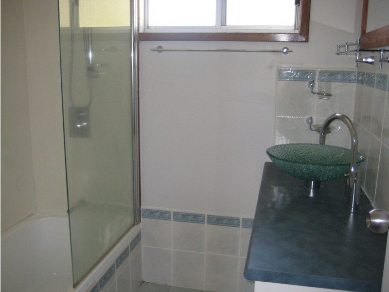 34 Catherine Crescent, Rasmussen QLD 4815