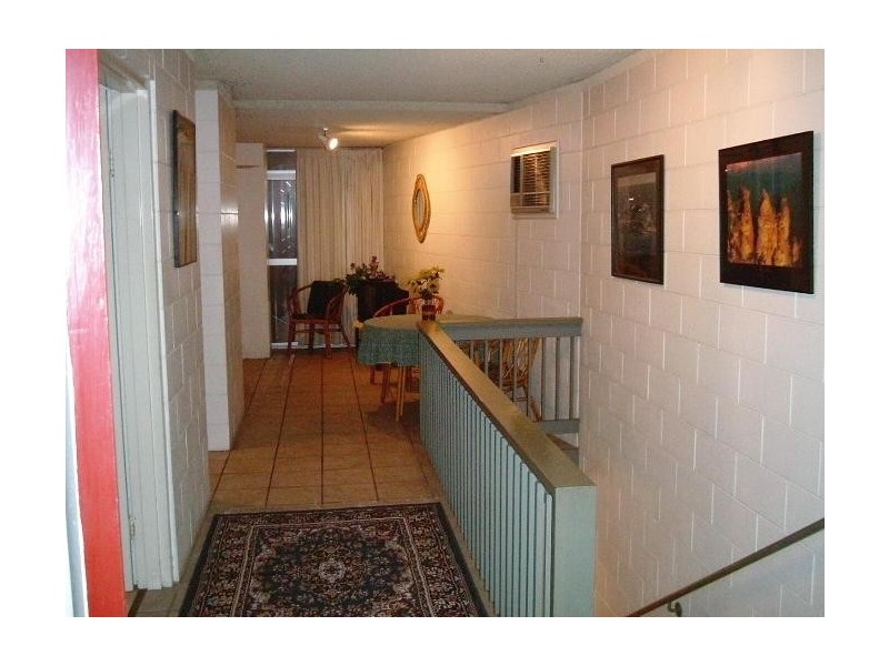 1/48 BUNDOCK STREET, Belgian Gardens QLD 4810