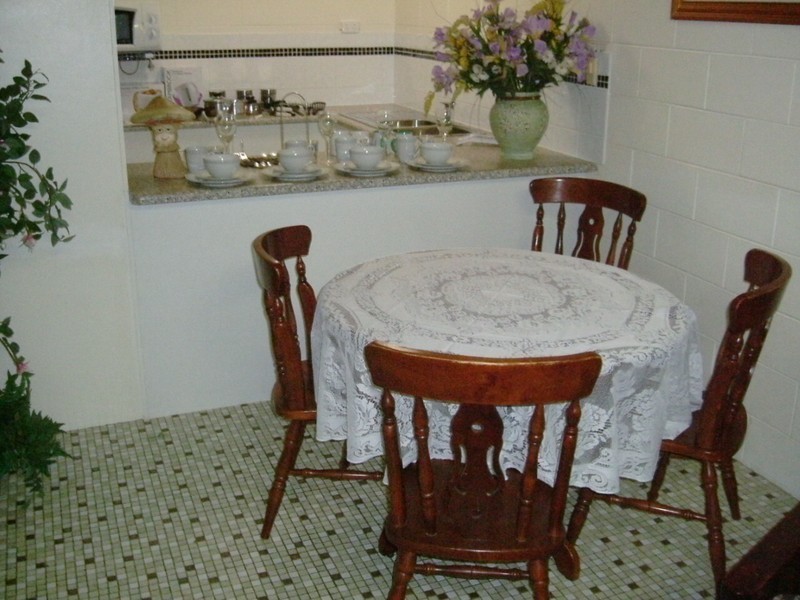 2/115 EYRE STREET, North Ward QLD 4810