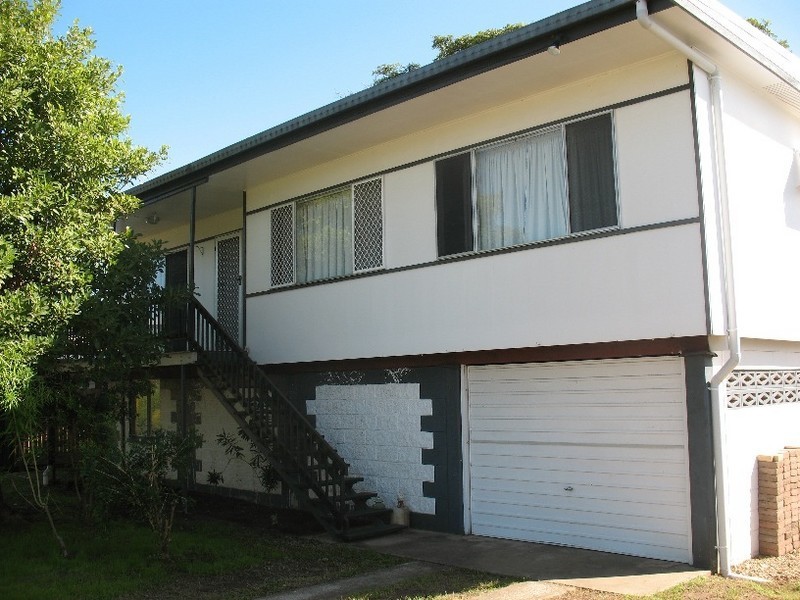 40 RENECOL STREET, Rasmussen QLD 4815