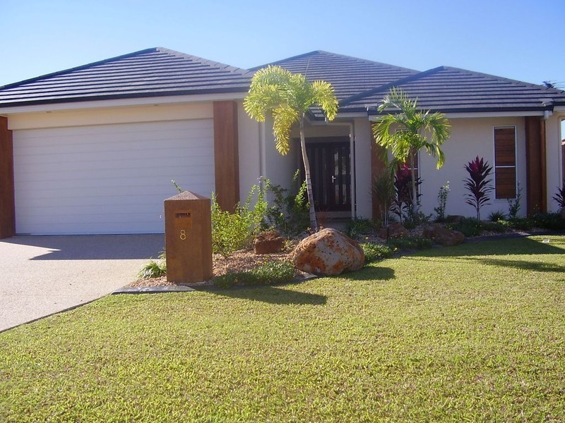 8 EDGEWATER BEND, Idalia QLD 4811